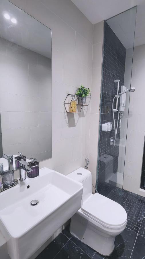 Skypool With Seaview 8Pax Beacon Executive Suites - Georgetown City Centre - 3Km To Komtar Exteriér fotografie